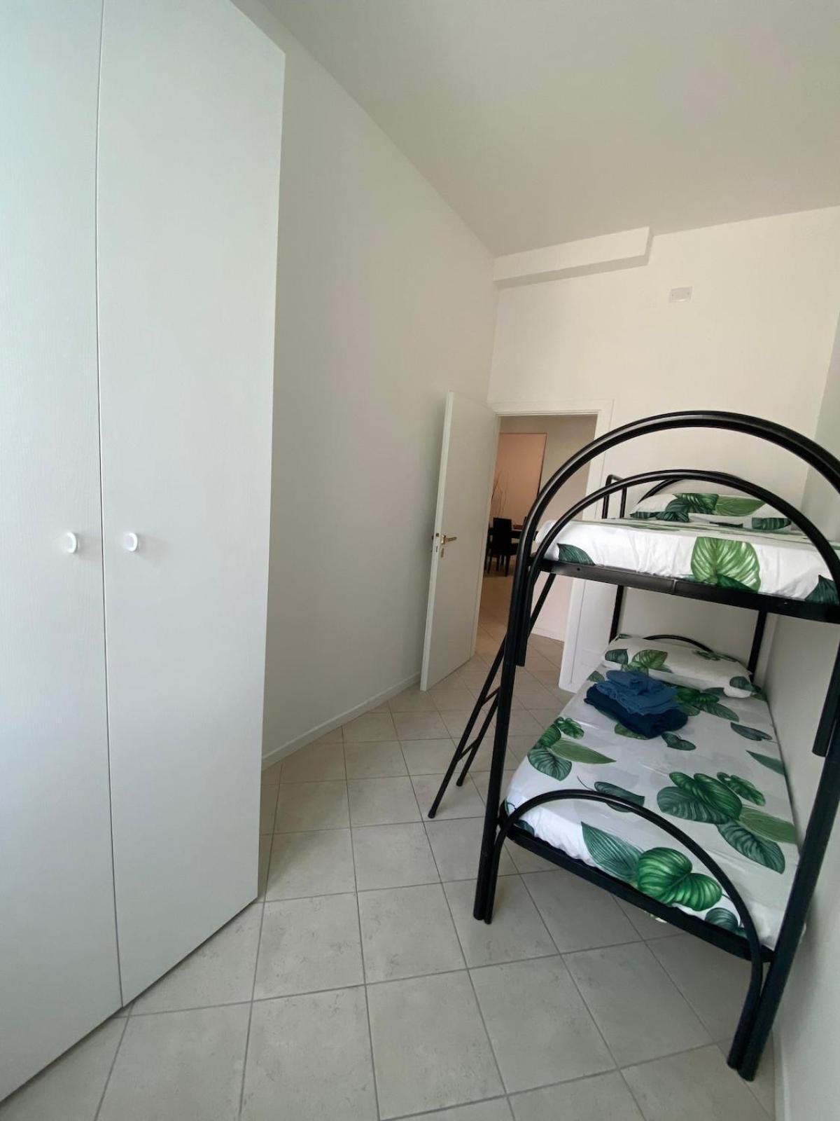 Ampio Appartamento In Posizione Strategica Rimini Bagian luar foto