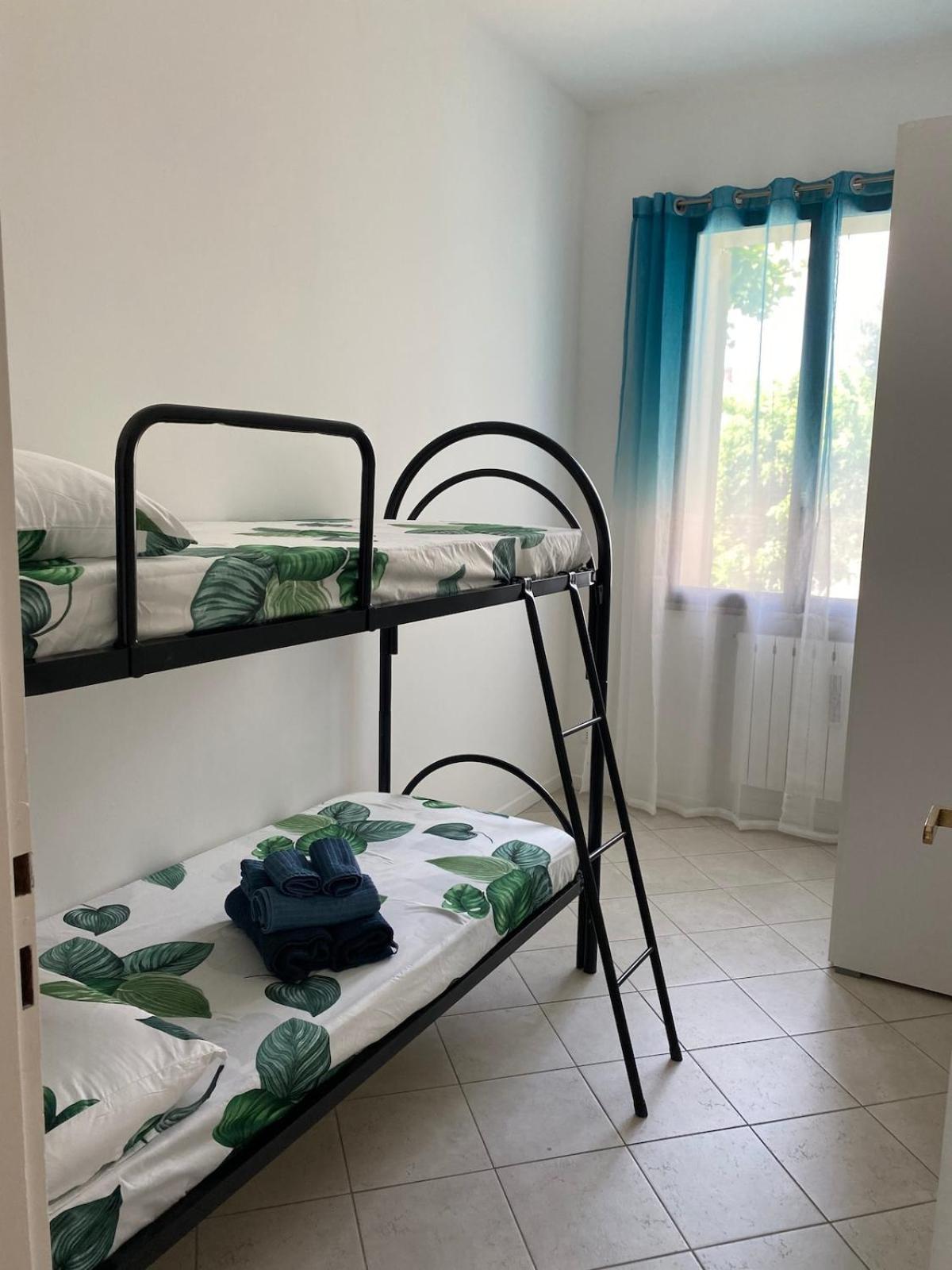 Ampio Appartamento In Posizione Strategica Rimini Bagian luar foto
